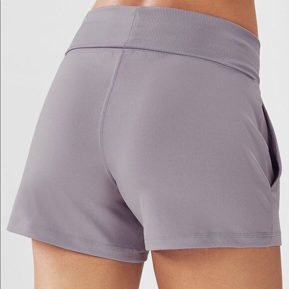 ✨ Fabletics Maj foldover waist shorts✨ - Picture 3 of 6